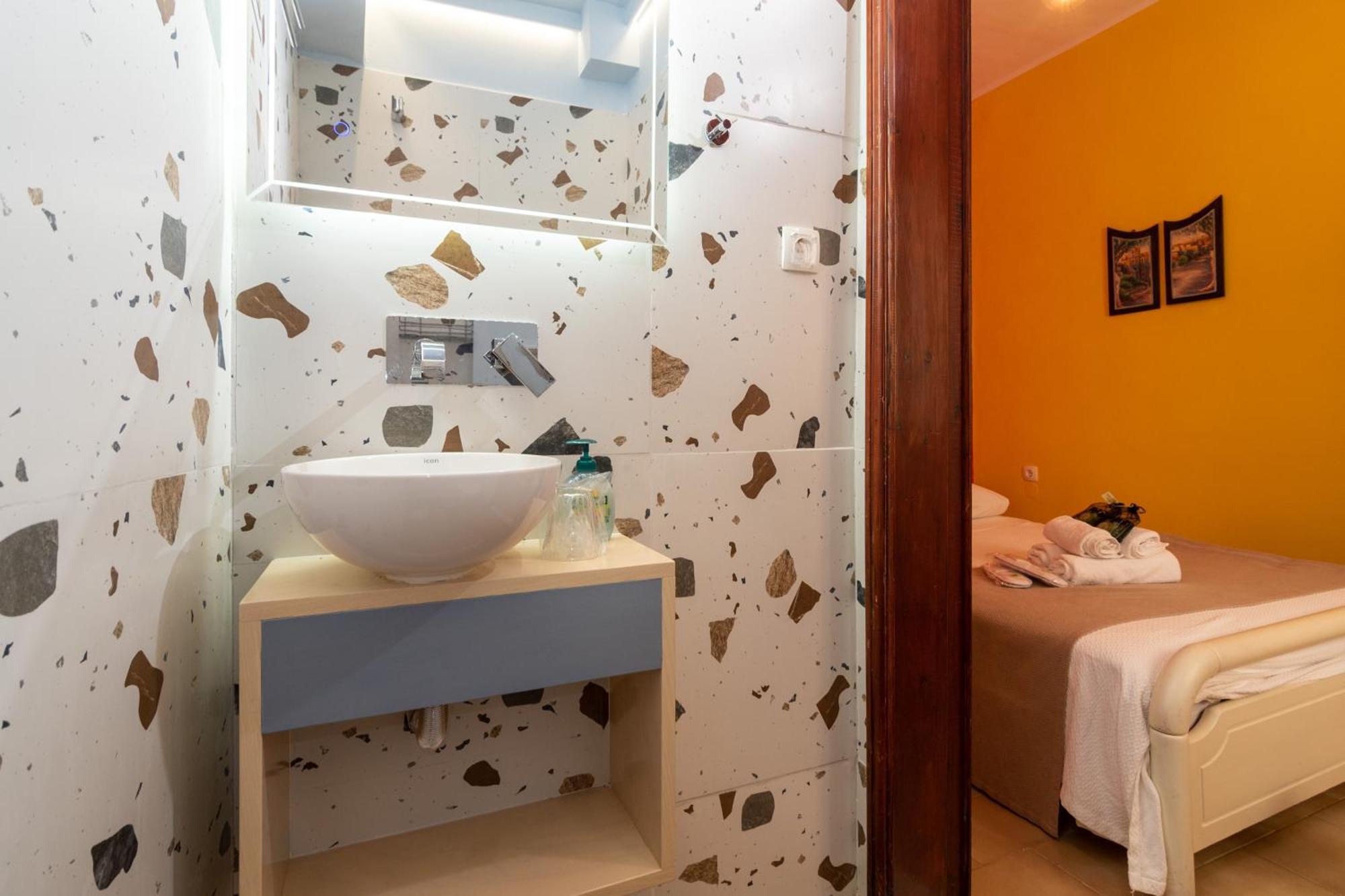 Niki Rooms Палиохора Екстериор снимка