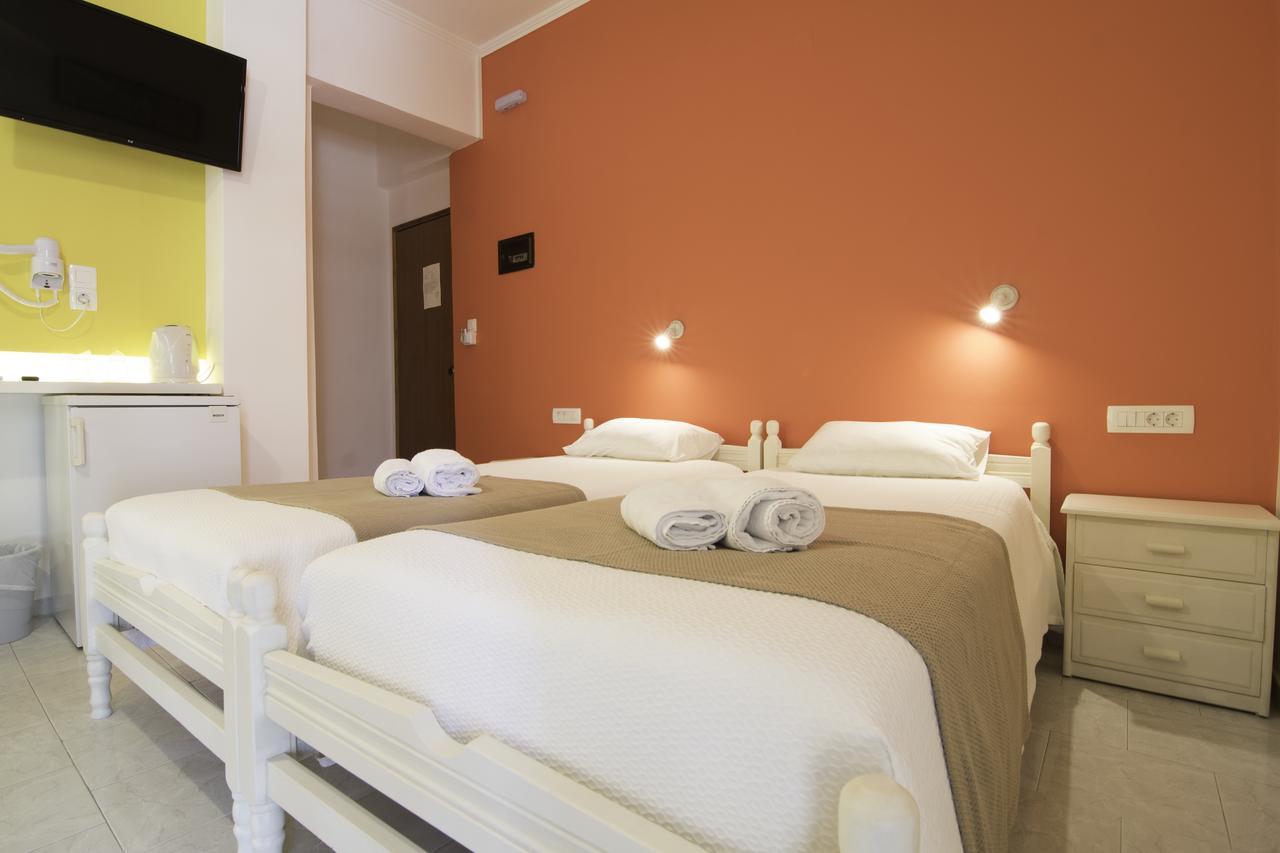 Niki Rooms Палиохора Екстериор снимка