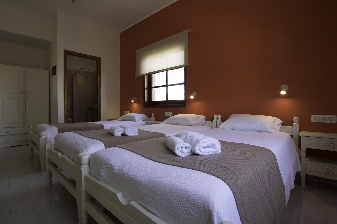 Niki Rooms Палиохора Екстериор снимка